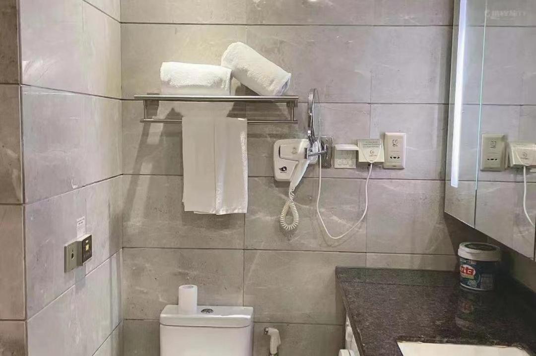 Yoyo Apartment Jiedeng Metropolis Branch, Beijing Road Гуанджоу Екстериор снимка
